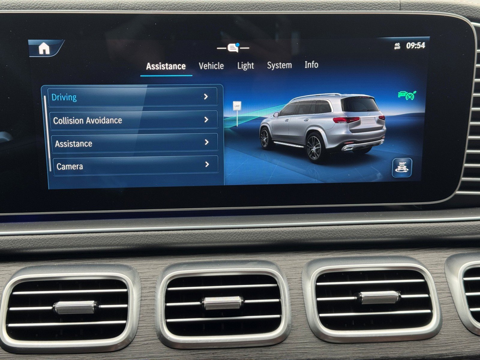 Used 2026 Mercedes-Benz GLS 580 4MATIC w/ Night Package image 32