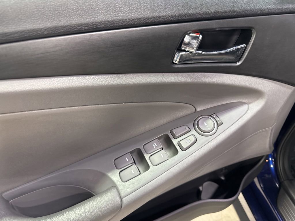 Used 2011 Hyundai Sonata SE FWD image 20