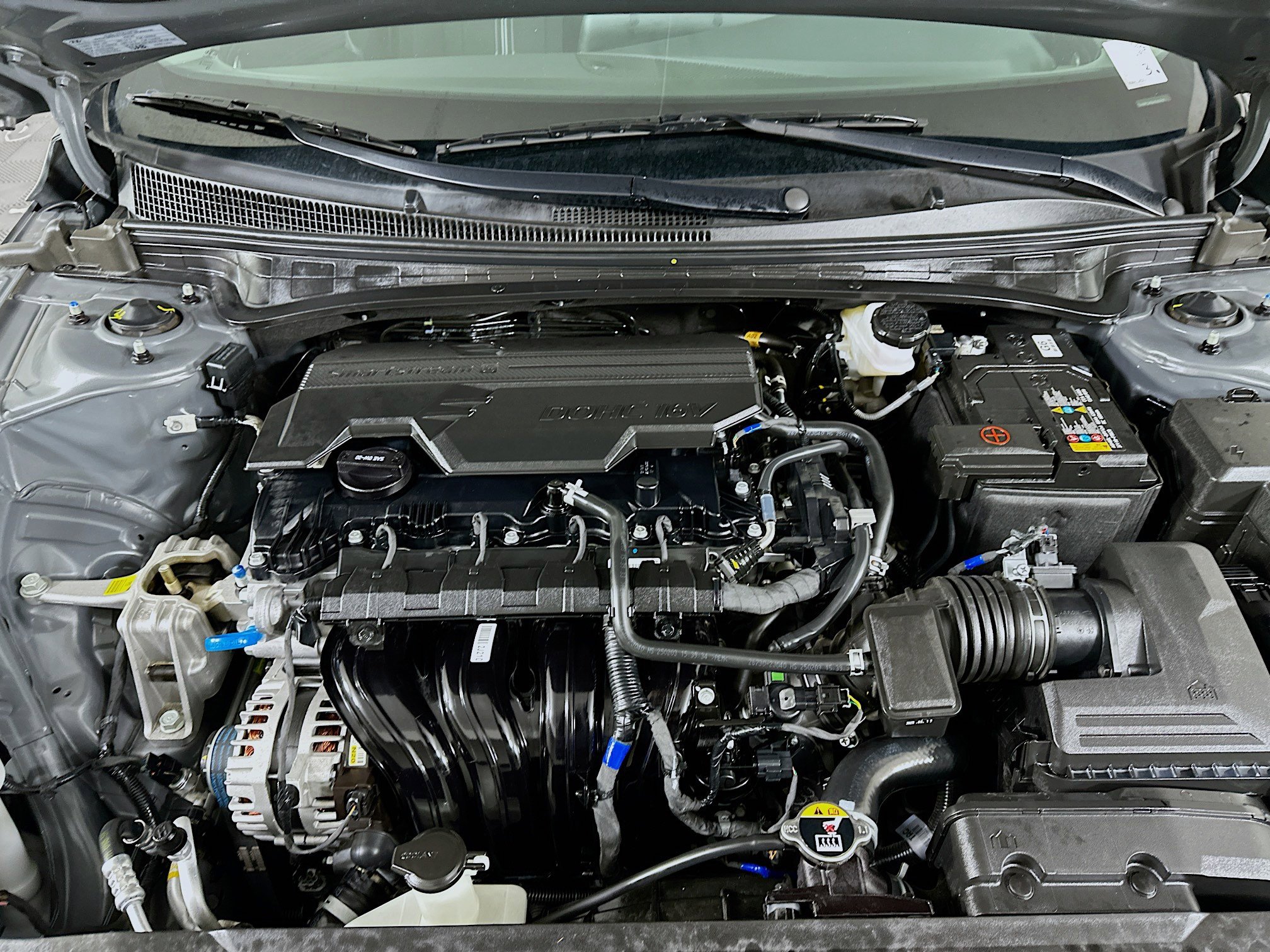 Used 2025 Hyundai Elantra SEL image 33