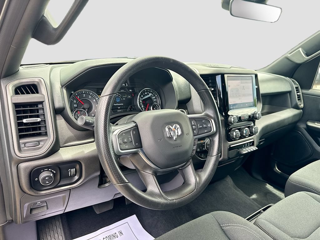 Used 2025 RAM 1500 Warlock AWD/4WD image 9