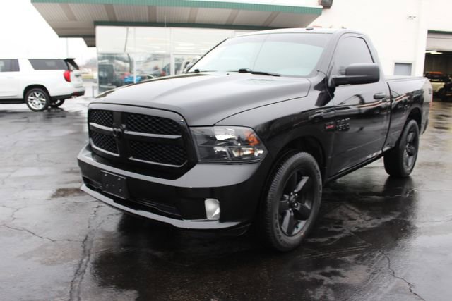 Used 2018 RAM 1500 Express w/ Black Ram 1500 Express Group RWD image 2