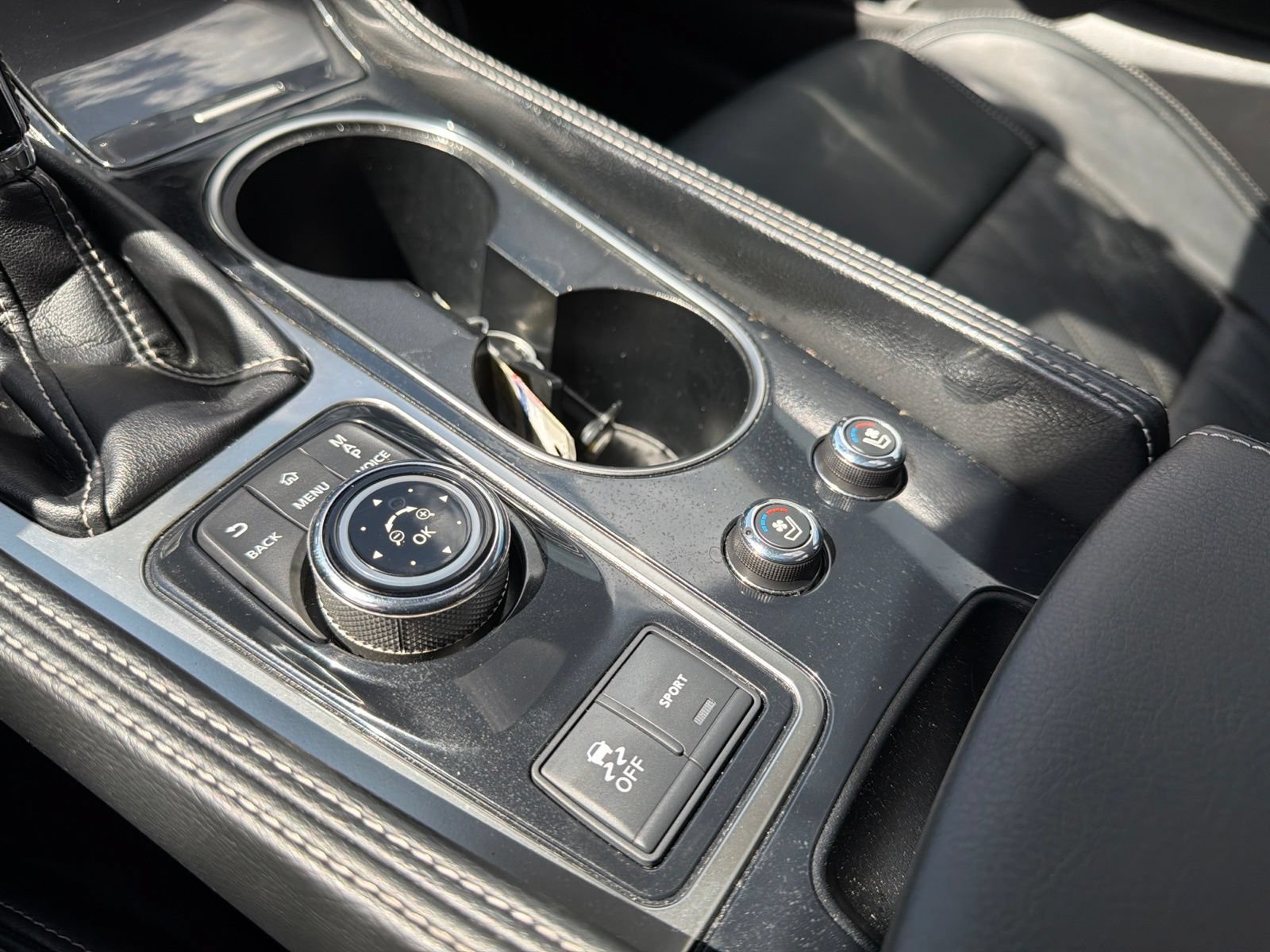 Used 2023 Nissan Maxima Platinum w/ Sport Mat Group FWD image 26