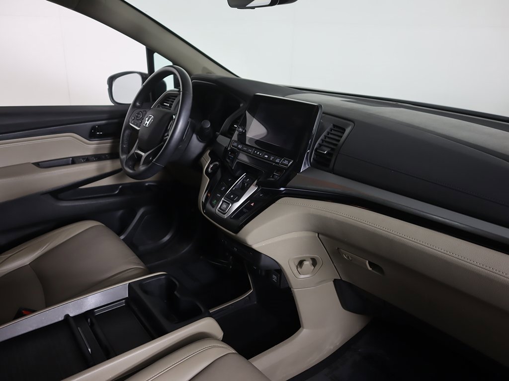 Used 2023 Honda Odyssey Touring image 25