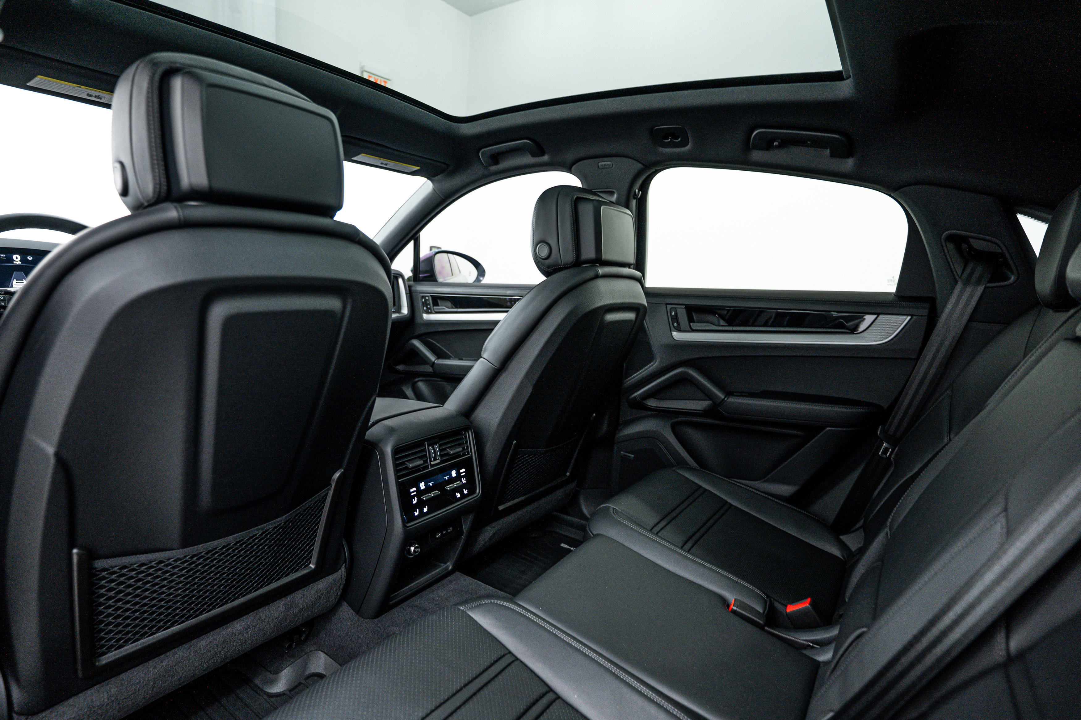 New 2026 Porsche Cayenne S AWD/4WD image 26