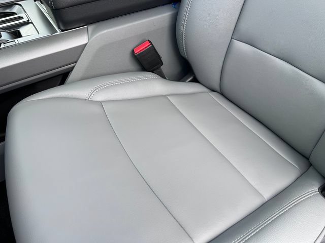 New 2025 Ford F150 Lightning Flash AWD/4WD image 17