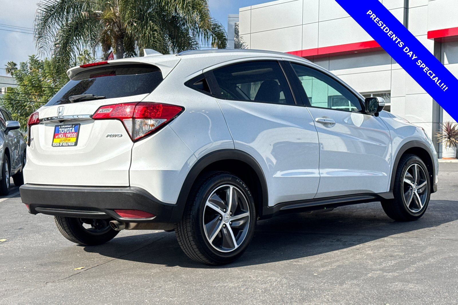 Used 2022 Honda HR-V EX image 4