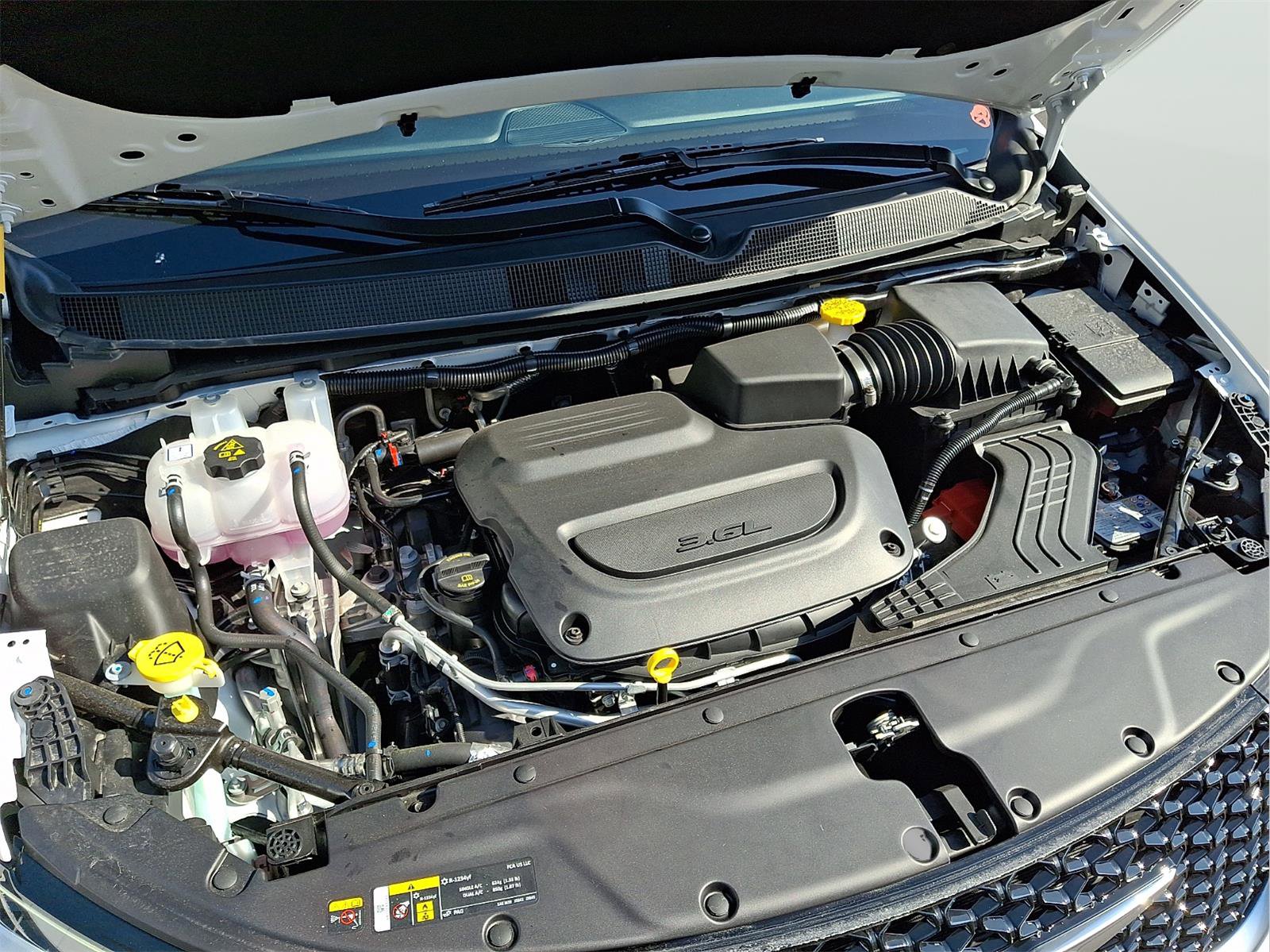 Used 2026 Chrysler Pacifica Pinnacle w/ Trailer Tow Group FWD image 54