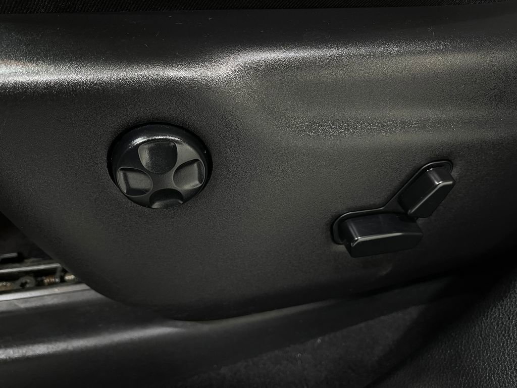 Used 2020 Jeep Grand Cherokee Laredo w/ Quick Order Package 2BN North image 18