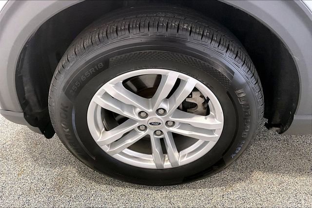 Used 2022 Ford Explorer XLT AWD/4WD image 40