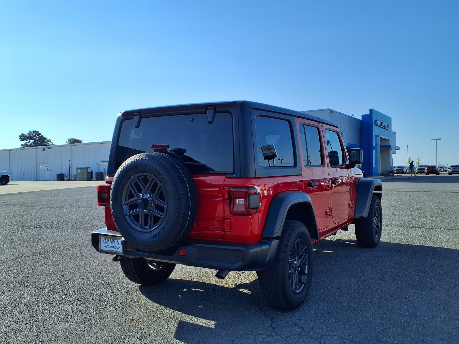 Used 2025 Jeep Wrangler Unlimited Sport AWD/4WD image 2