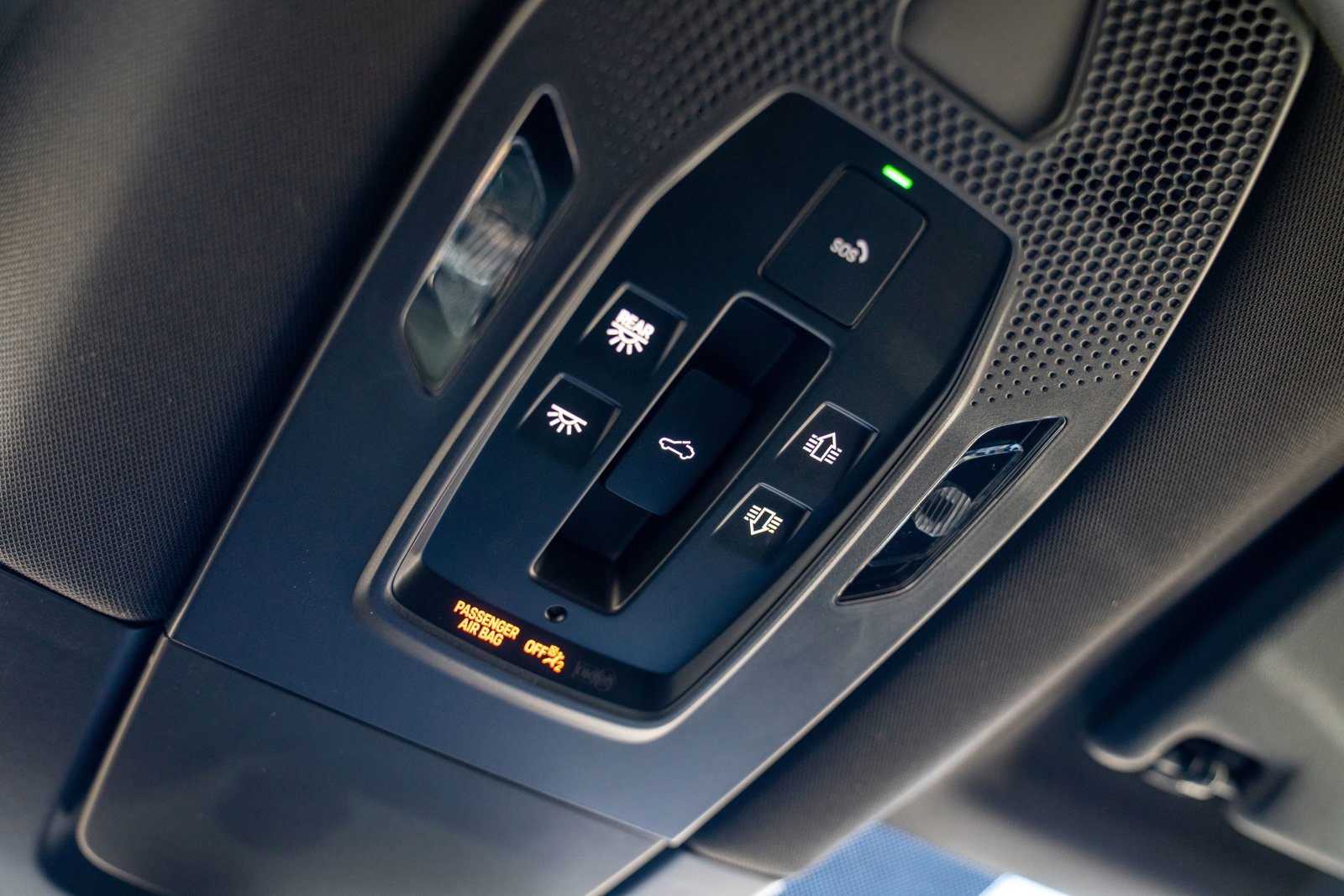 Certified 2025 Porsche Macan 4 Electric AWD/4WD image 22