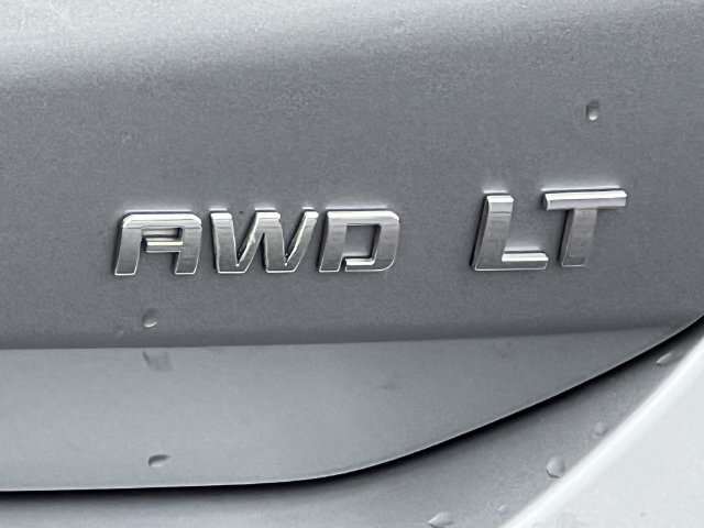 Used 2024 Chevrolet Equinox LT w/ Driver Convenience Package AWD/4WD image 2