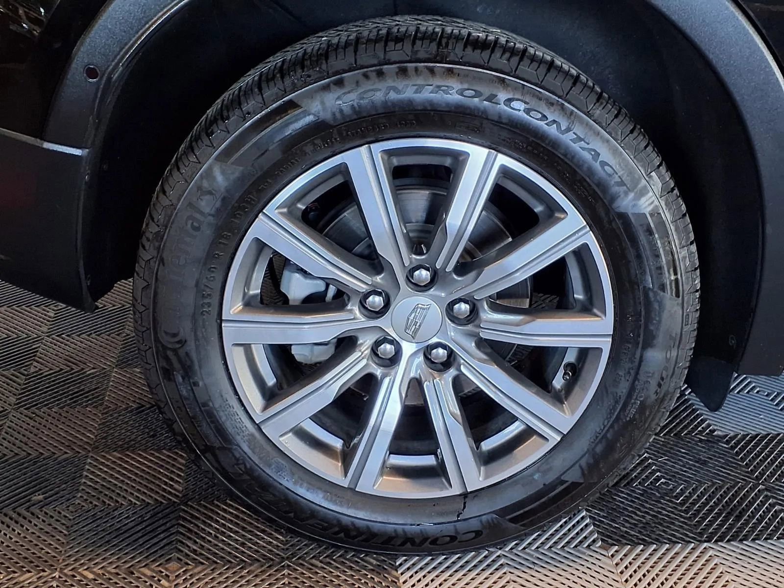 Used 2020 Cadillac XT4 Sport AWD/4WD image 9