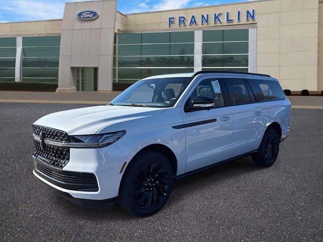 New 2026 Lincoln Navigator L Reserve w/ Jet Appearance Package image 3