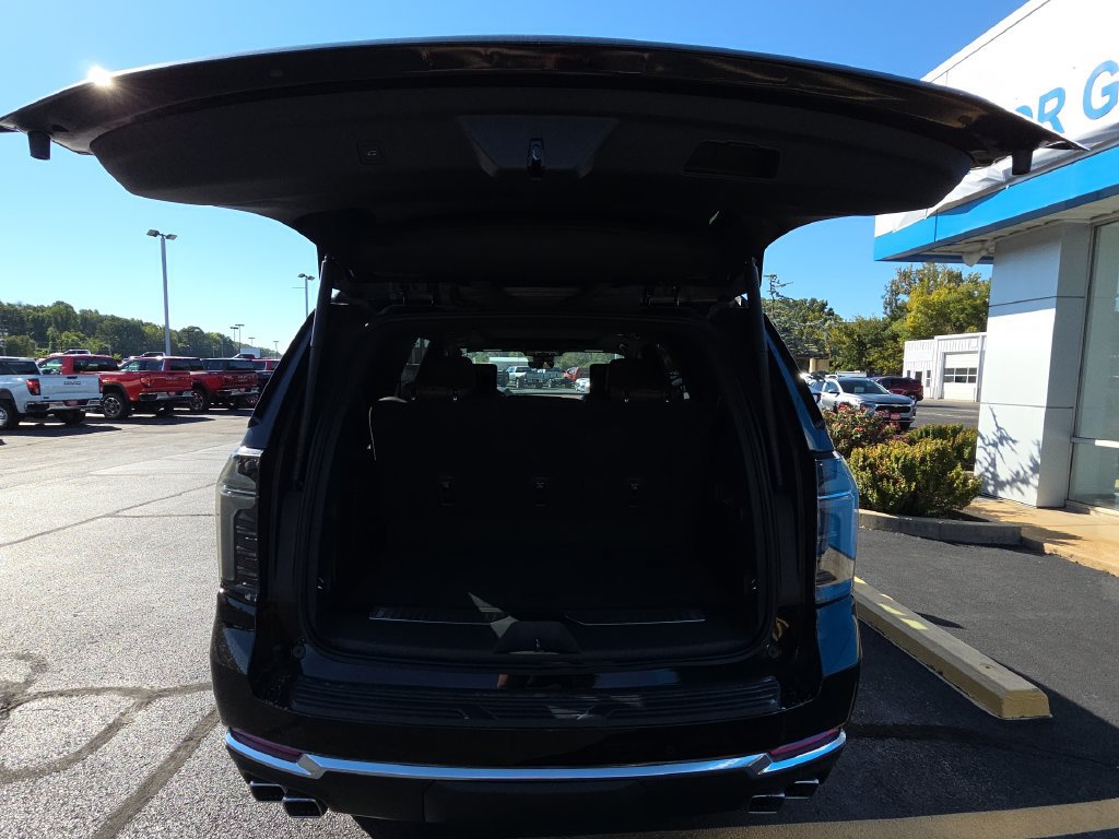 New 2026 Chevrolet Tahoe High Country AWD/4WD image 35