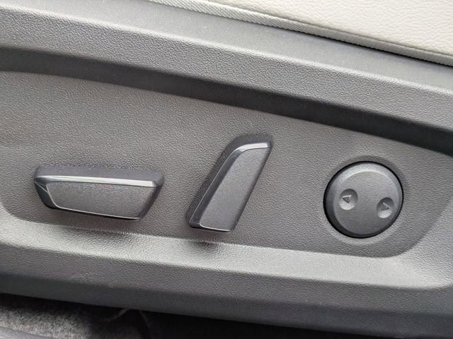 New 2025 Mitsubishi Outlander SEL image 23