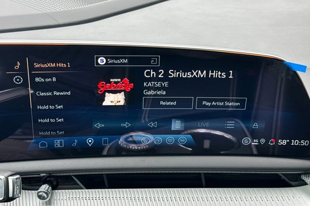 New 2026 Cadillac Optiq Luxury 1 image 18