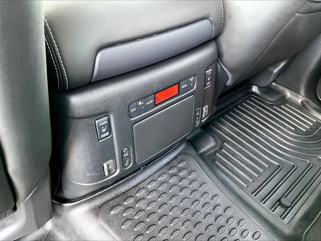 Used 2018 Nissan Armada Platinum w/ Captain Seat Package AWD/4WD image 12