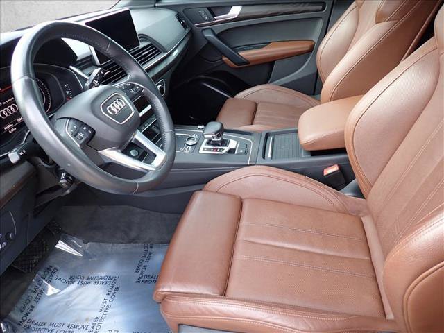Used 2020 Audi Q5 e Premium Plus w/ Premium Plus Package AWD/4WD image 12