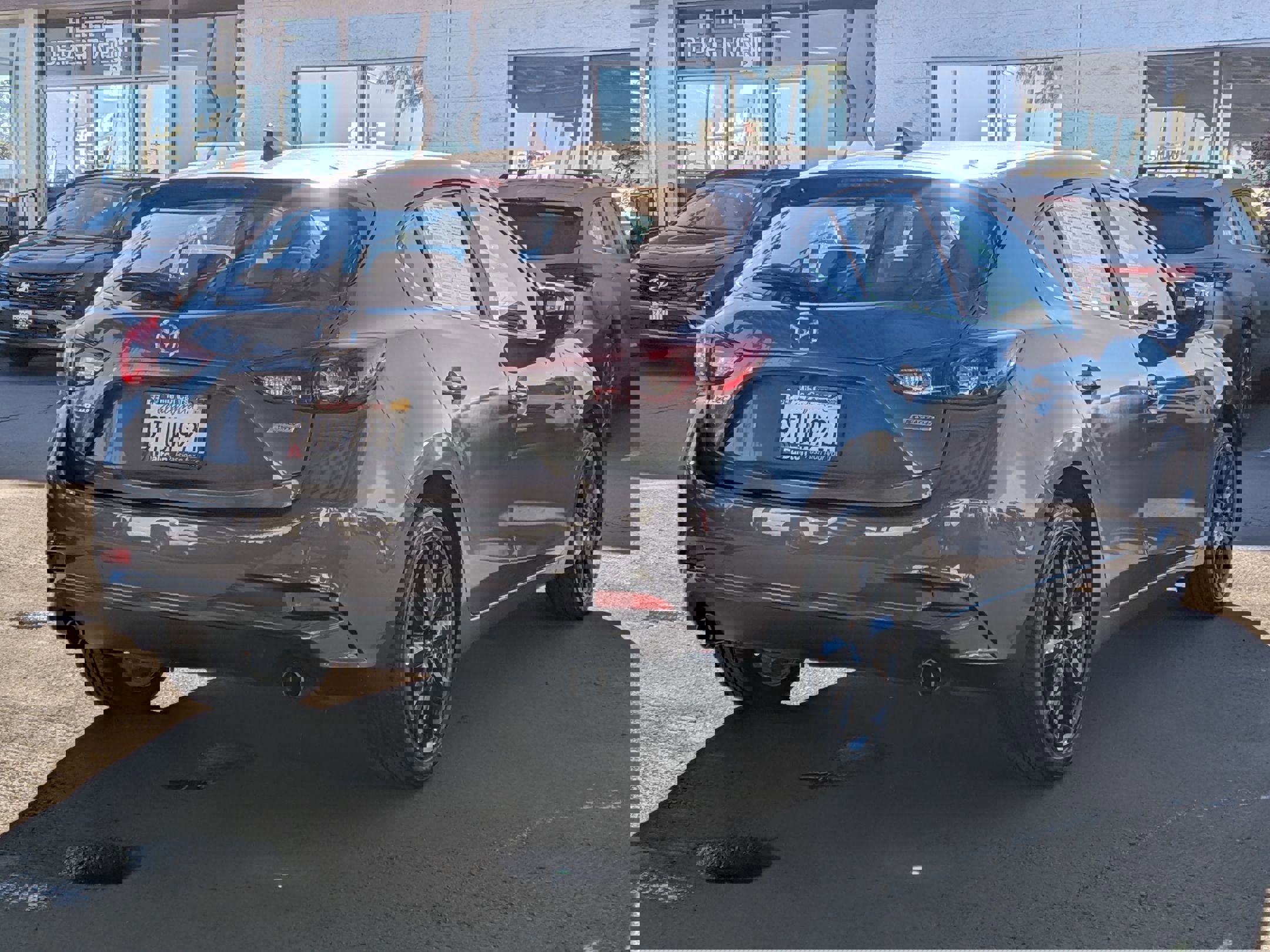 Used 2017 MAZDA MAZDA3 Grand Touring w/ Premium Equipment Package image 4