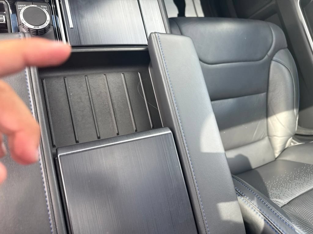 Used 2024 Toyota Sequoia Platinum AWD/4WD image 36