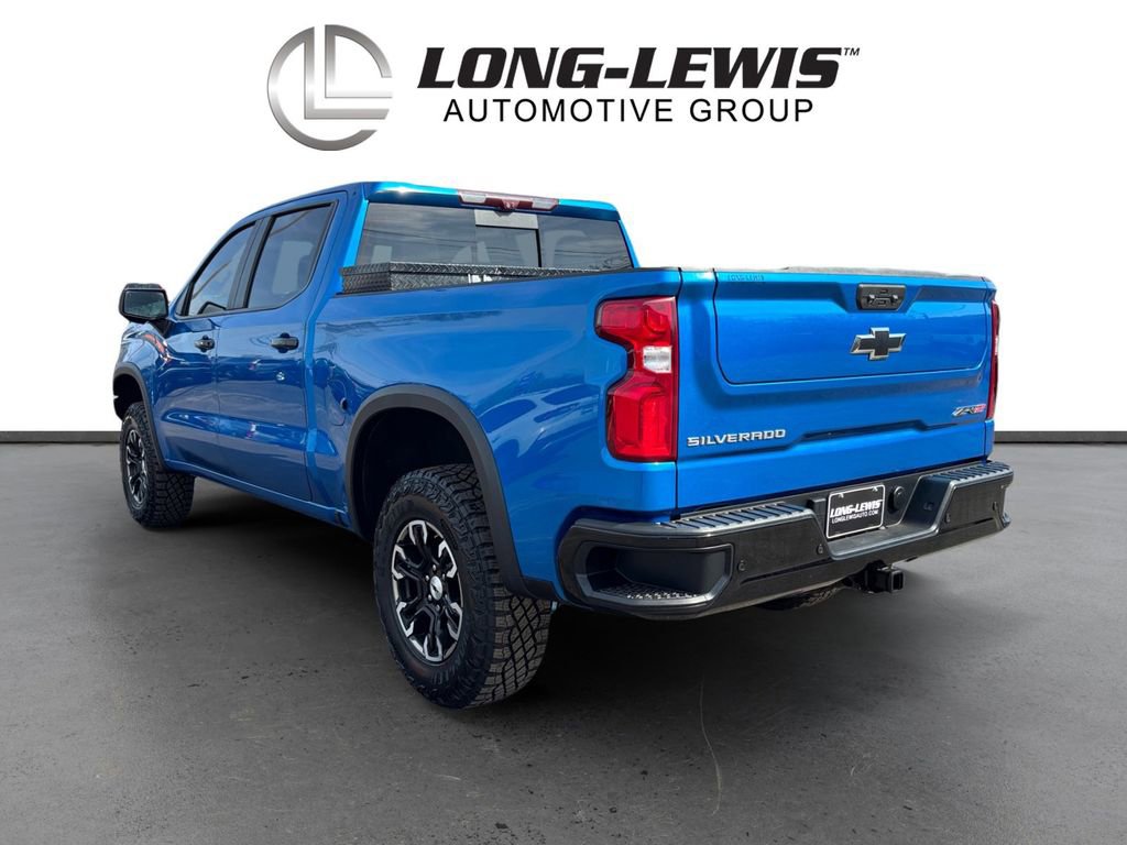 Used 2022 Chevrolet Silverado 1500 ZR2 w/ Technology Package AWD/4WD image 4