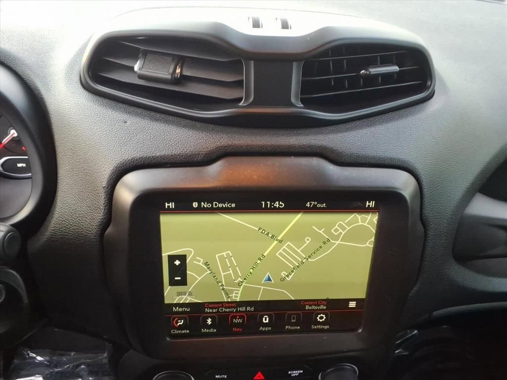 Used 2023 Jeep Renegade Trailhawk image 17