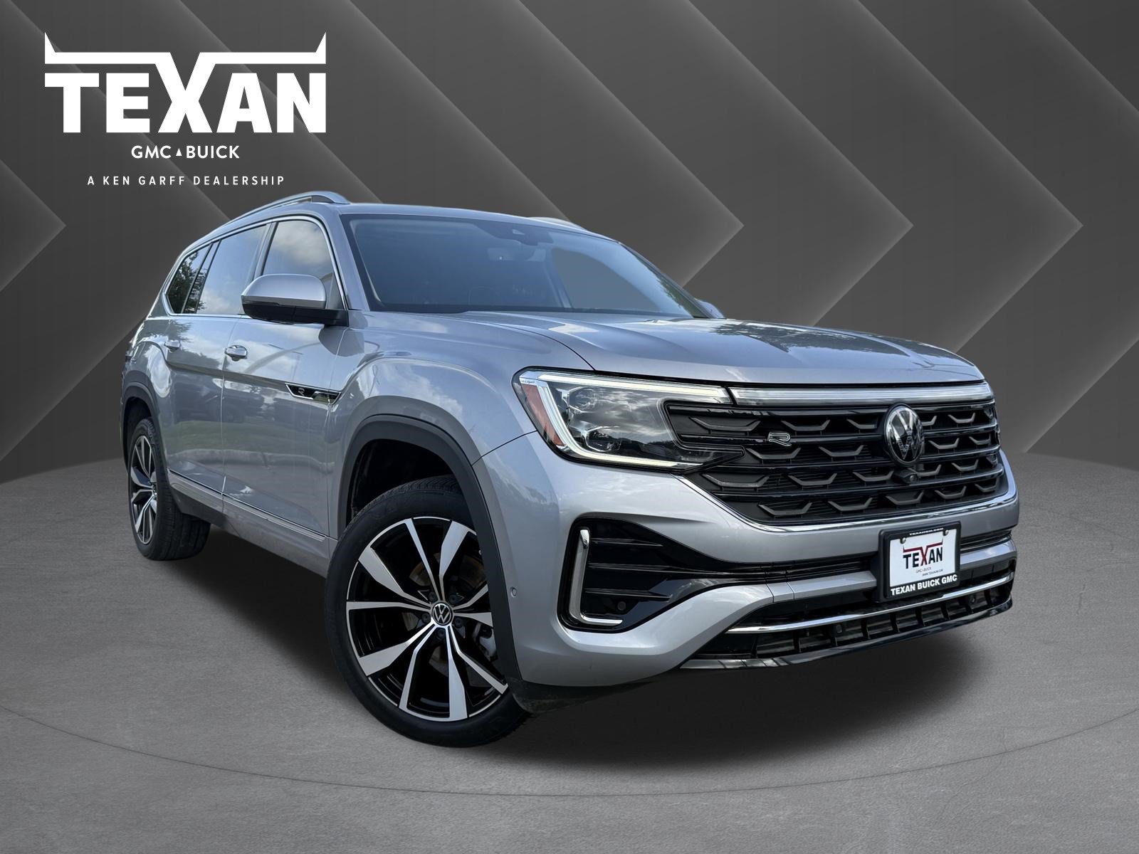 Used 2024 Volkswagen Atlas SEL Premium R-Line AWD/4WD image 1