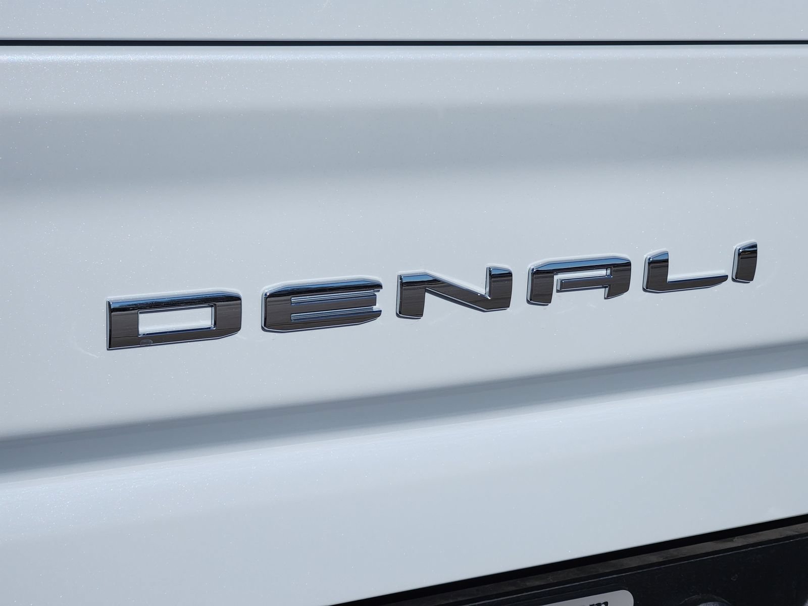 New 2026 GMC Sierra 2500 Denali w/ Denali Reserve Package AWD/4WD image 13