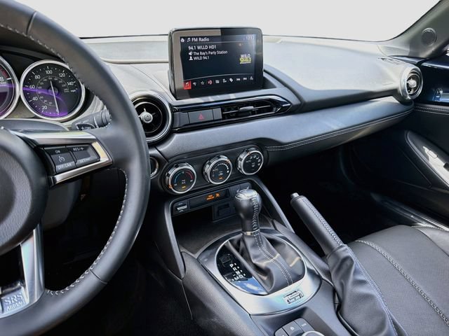 Used 2022 MAZDA MX-5 Miata RF Grand Touring RWD image 25