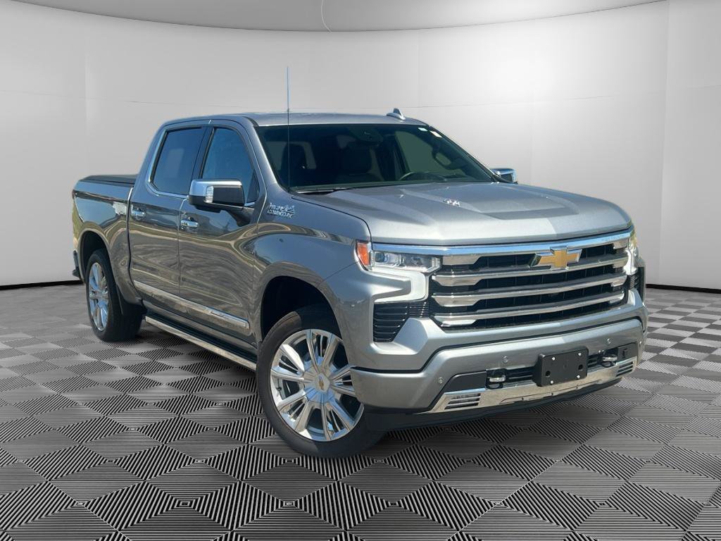 Used 2025 Chevrolet Silverado 1500 High Country AWD/4WD image 5