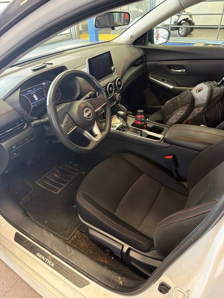 Used 2024 Nissan Sentra SR FWD image 2