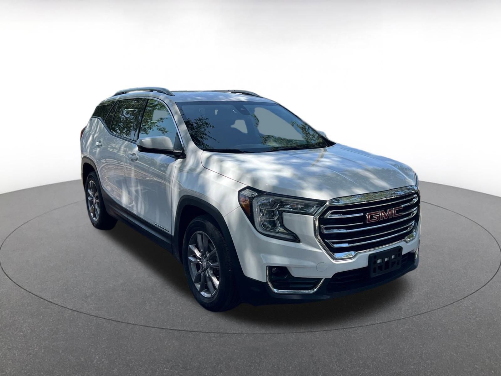 Used 2023 GMC Terrain SLT