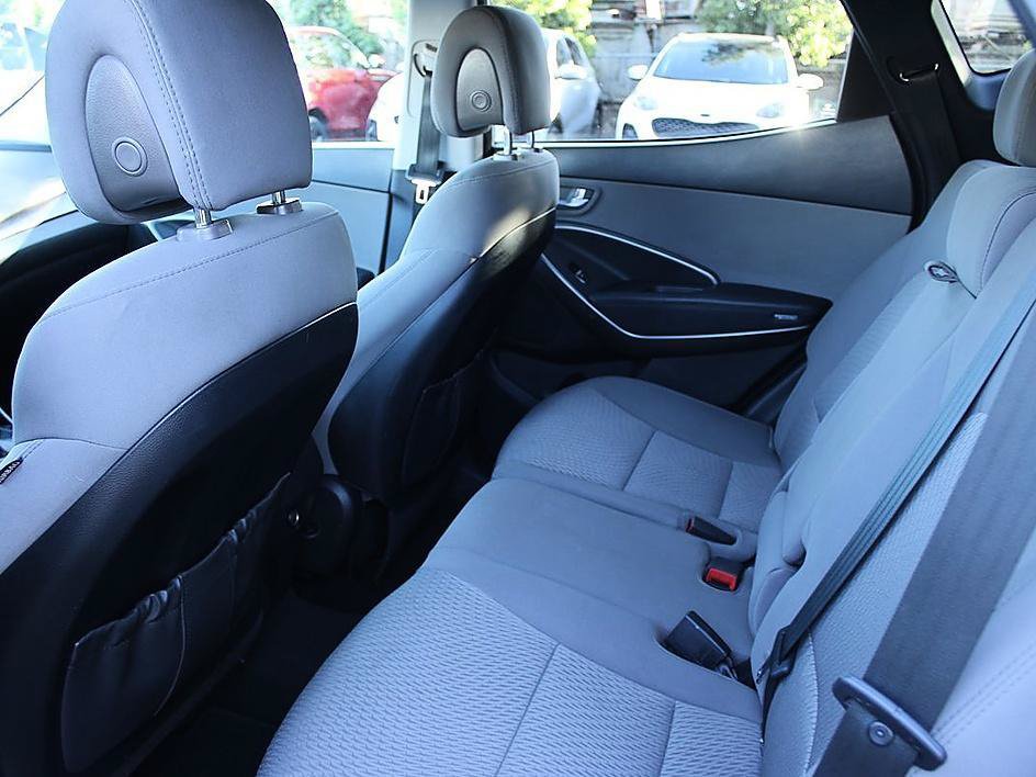 Used 2018 Hyundai Santa Fe Sport FWD image 13