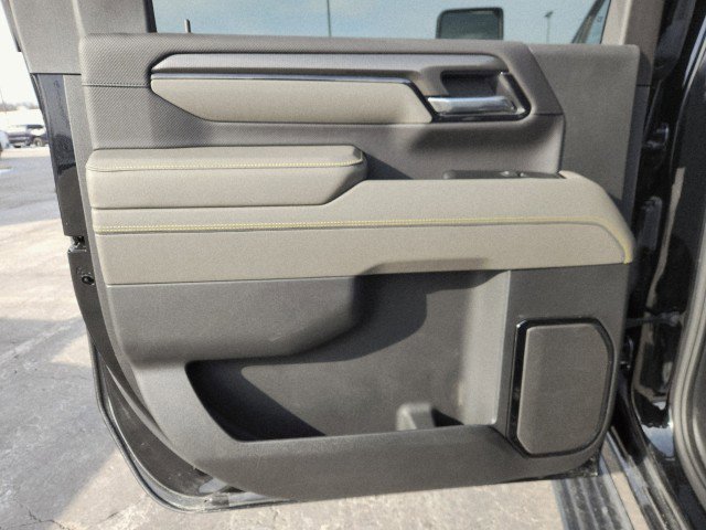 Used 2025 Chevrolet Silverado 2500 ZR2 w/ Technology Package image 25