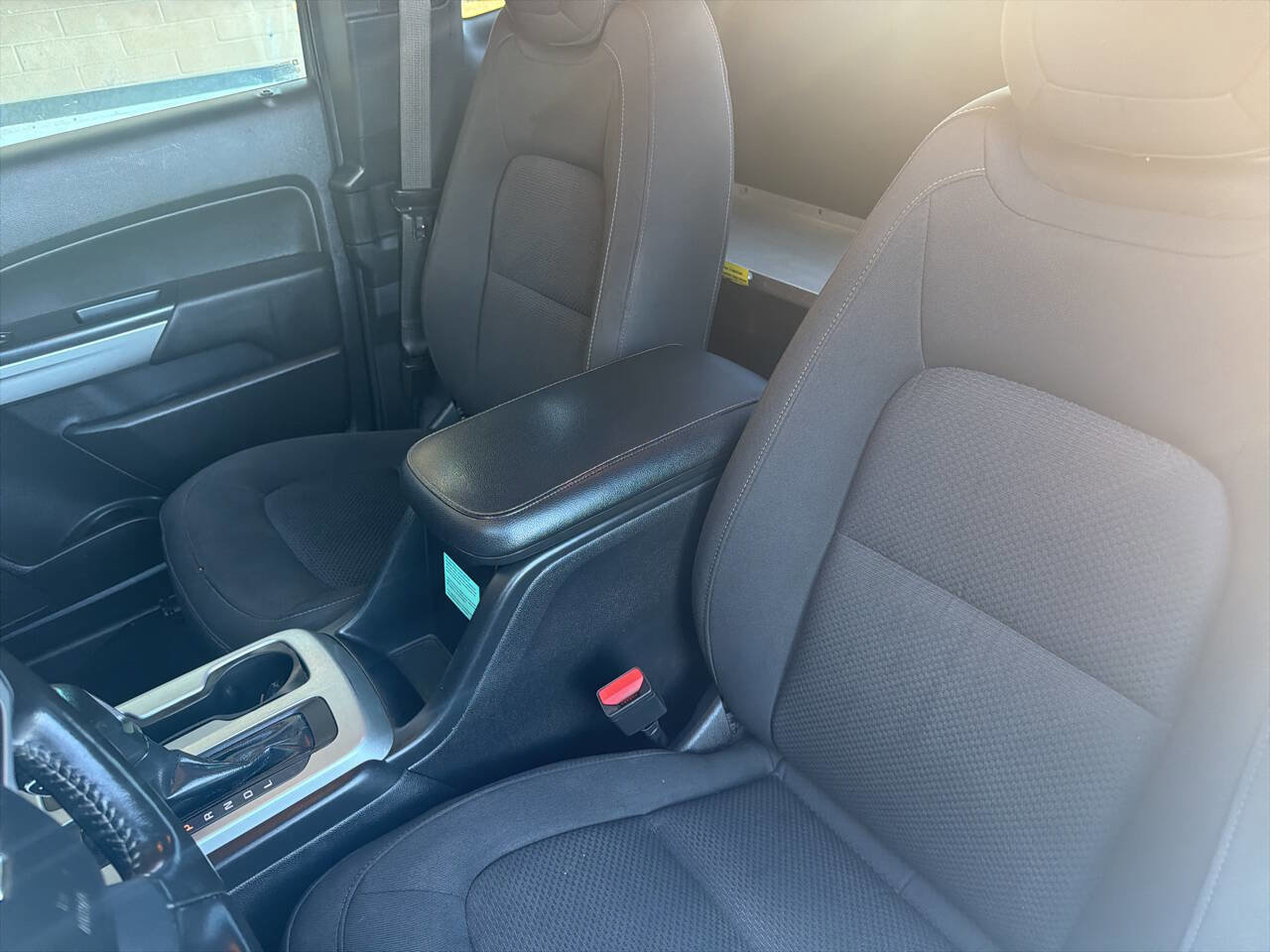 Used 2020 Chevrolet Colorado LT w/ Safety Package image 20