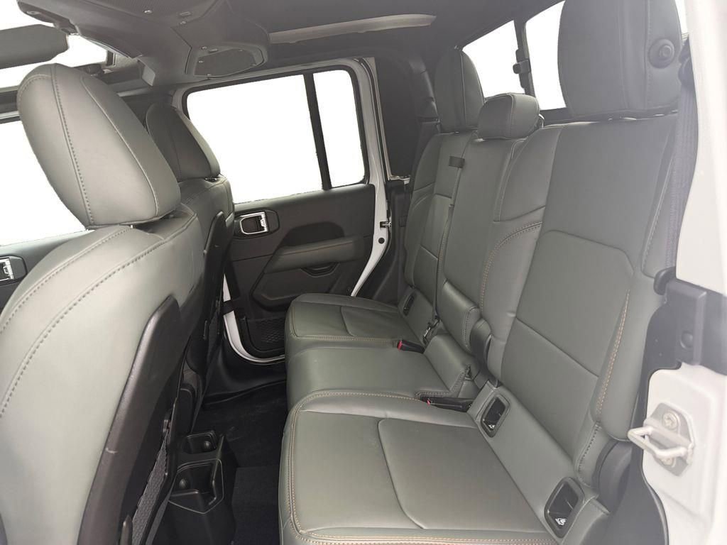 New 2026 Jeep Gladiator Mojave image 13