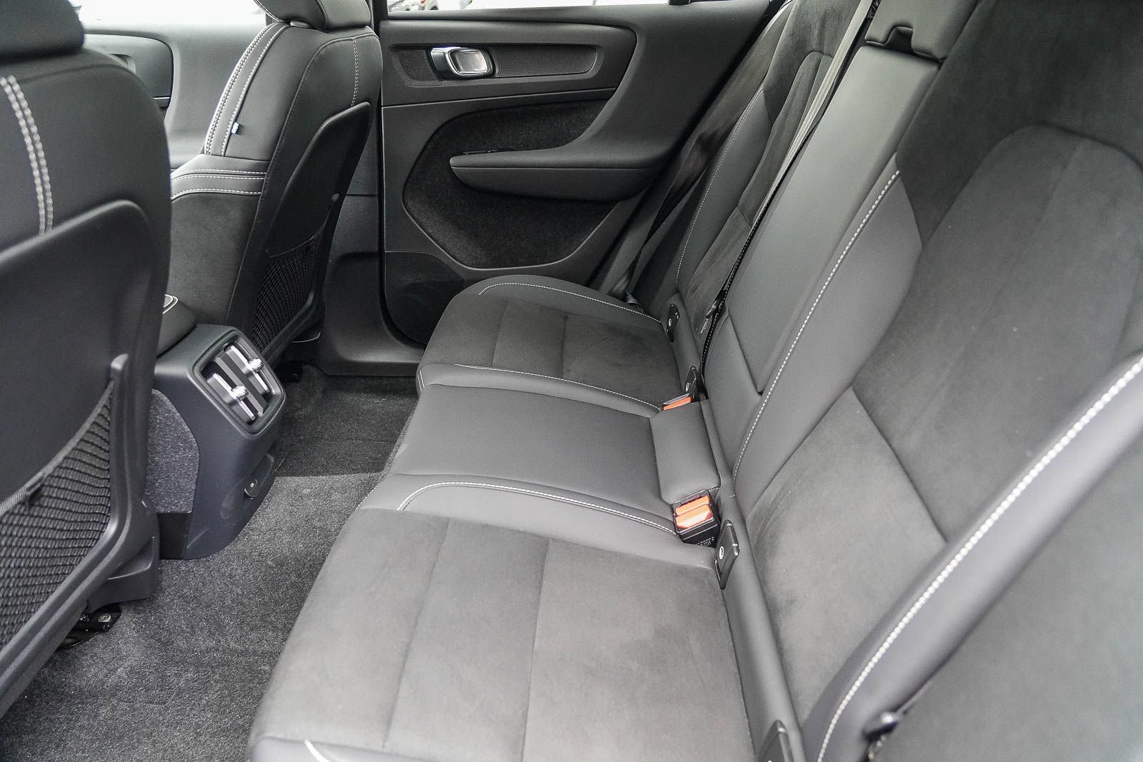 Used 2023 Volvo C40 P8 Recharge Plus AWD/4WD image 18