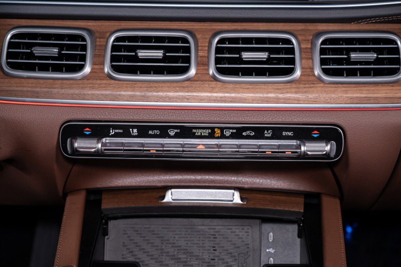 Certified 2026 Mercedes-Benz GLS 450 4MATIC image 23