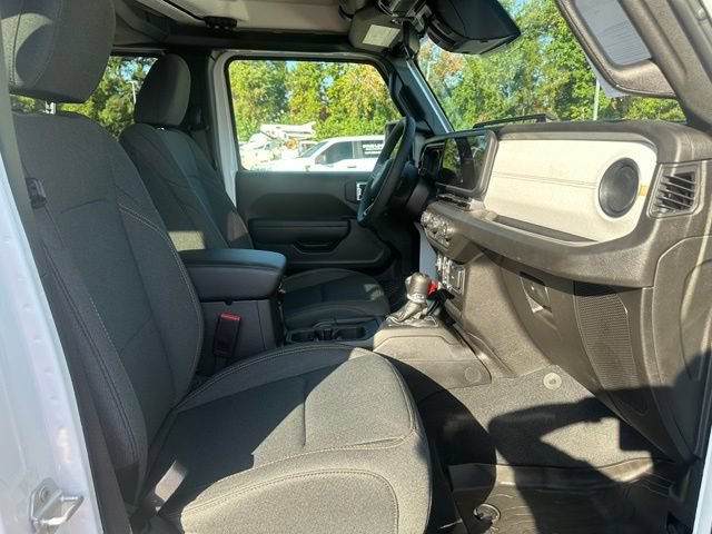 Used 2026 Jeep Gladiator Sport AWD/4WD image 11