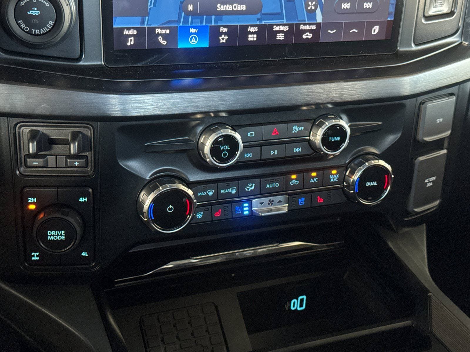 New 2026 Ford F250 Lariat w/ Lariat Ultimate Package AWD/4WD image 18