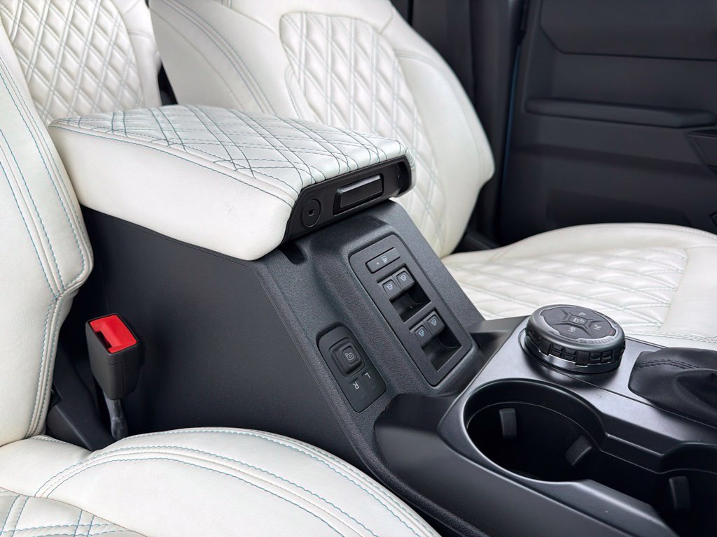 Used 2025 Ford Bronco 4-Door AWD/4WD image 25