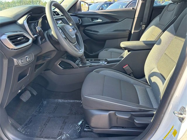 Used 2023 Chevrolet TrailBlazer LS image 5
