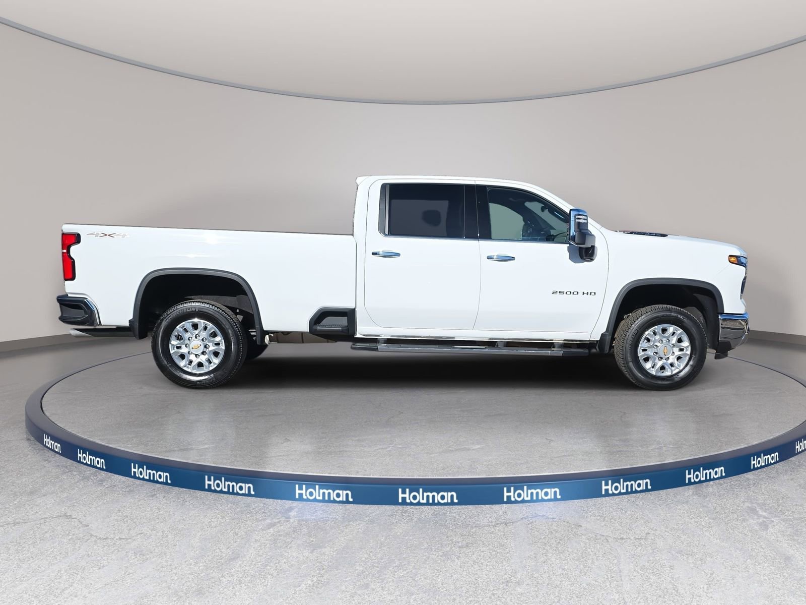 Used 2025 Chevrolet Silverado 2500 LTZ w/ LTZ Convenience Package image 8