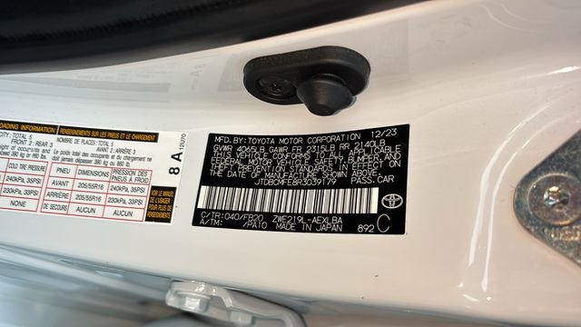 Used 2024 Toyota Corolla LE image 35