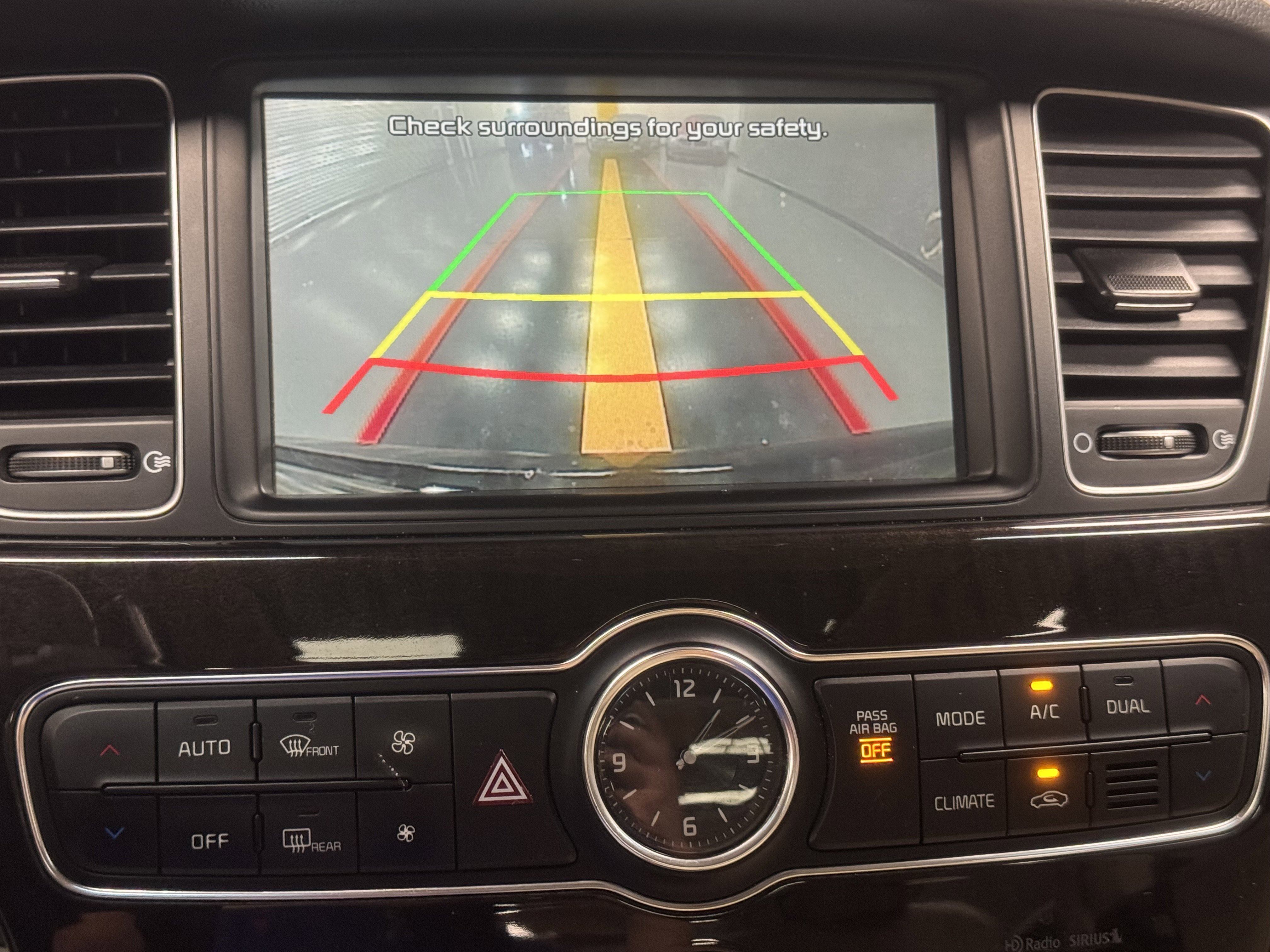 Used 2015 Kia Cadenza Premium w/ Technology Package FWD image 11