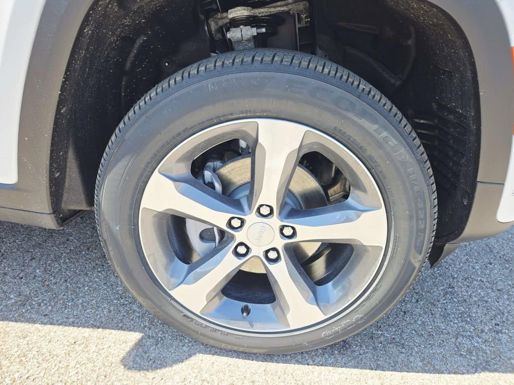 New 2026 Jeep Grand Cherokee Limited w/ Luxury Tech Group II image 17