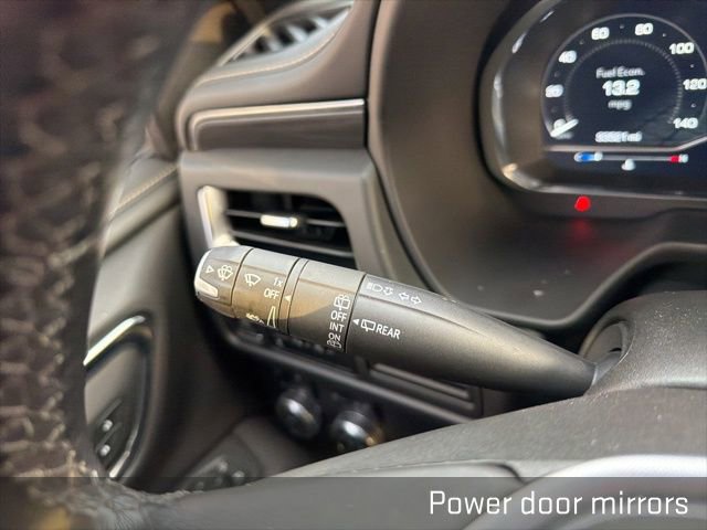 Used 2023 GMC Yukon SLT image 36