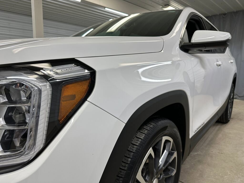 Certified 2023 GMC Terrain SLT w/ LPO, Floor Liner Package image 37