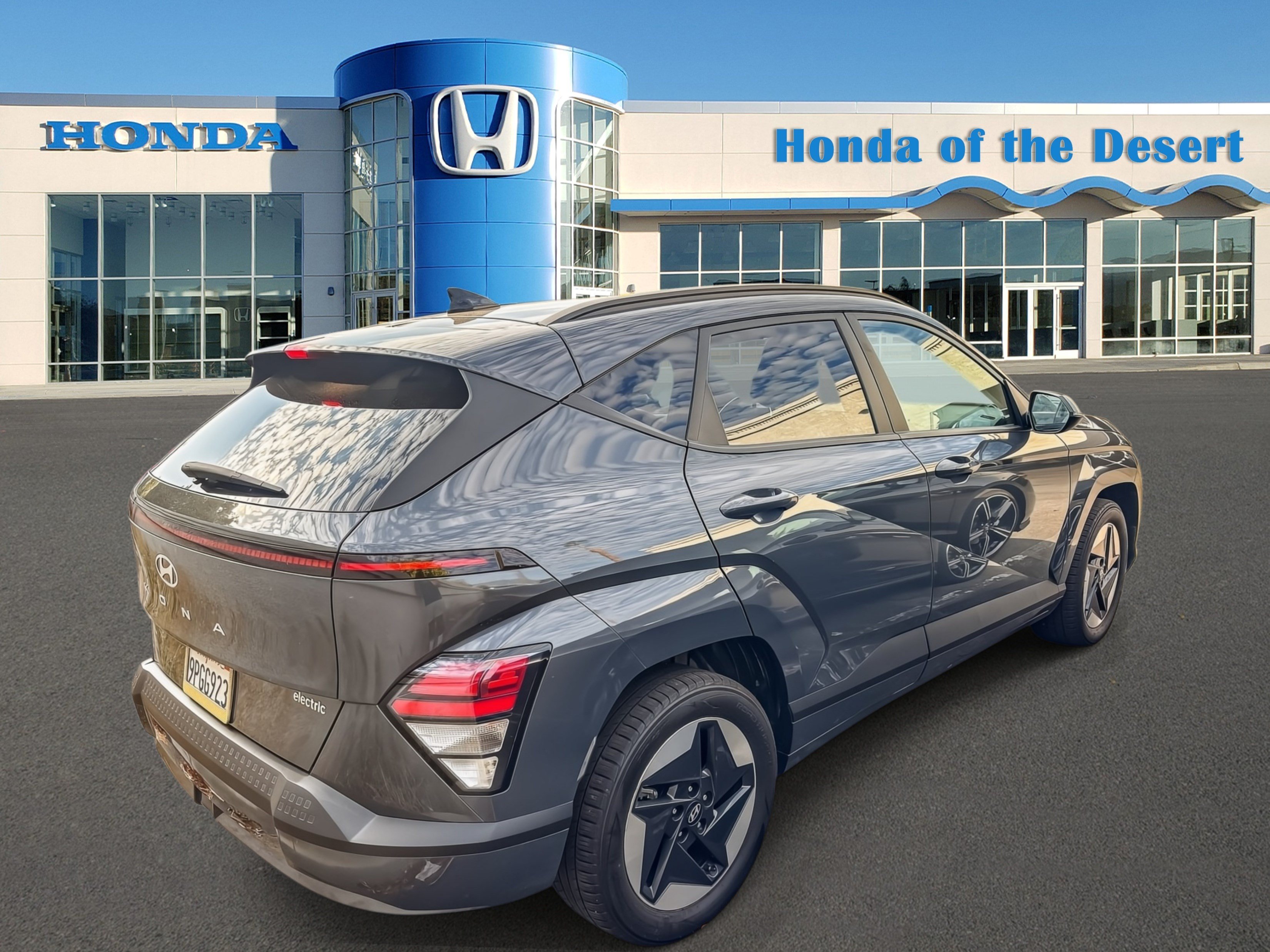Used 2024 Hyundai Kona SEL FWD image 6